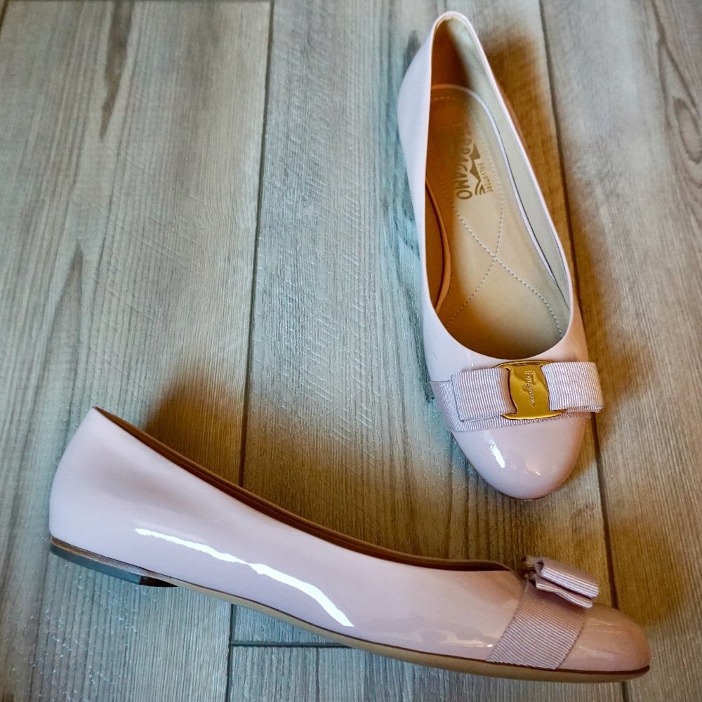 Salvatore Ferragamo Blush Pink Patent Leather Ballet Flat with Bow Trim size 9B